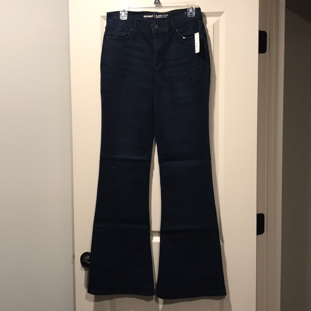 Old Navy NWT size 8 high waisted flare jeans